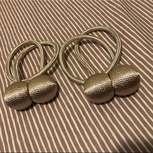 2pcs Magnetic TieBack (new)